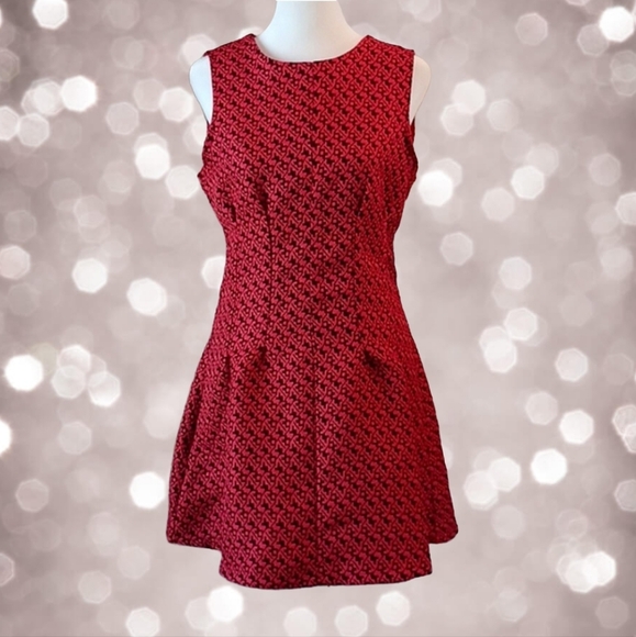 Sans Souci Dresses & Skirts - San Souci juniors red & black pattern mini-dress size L